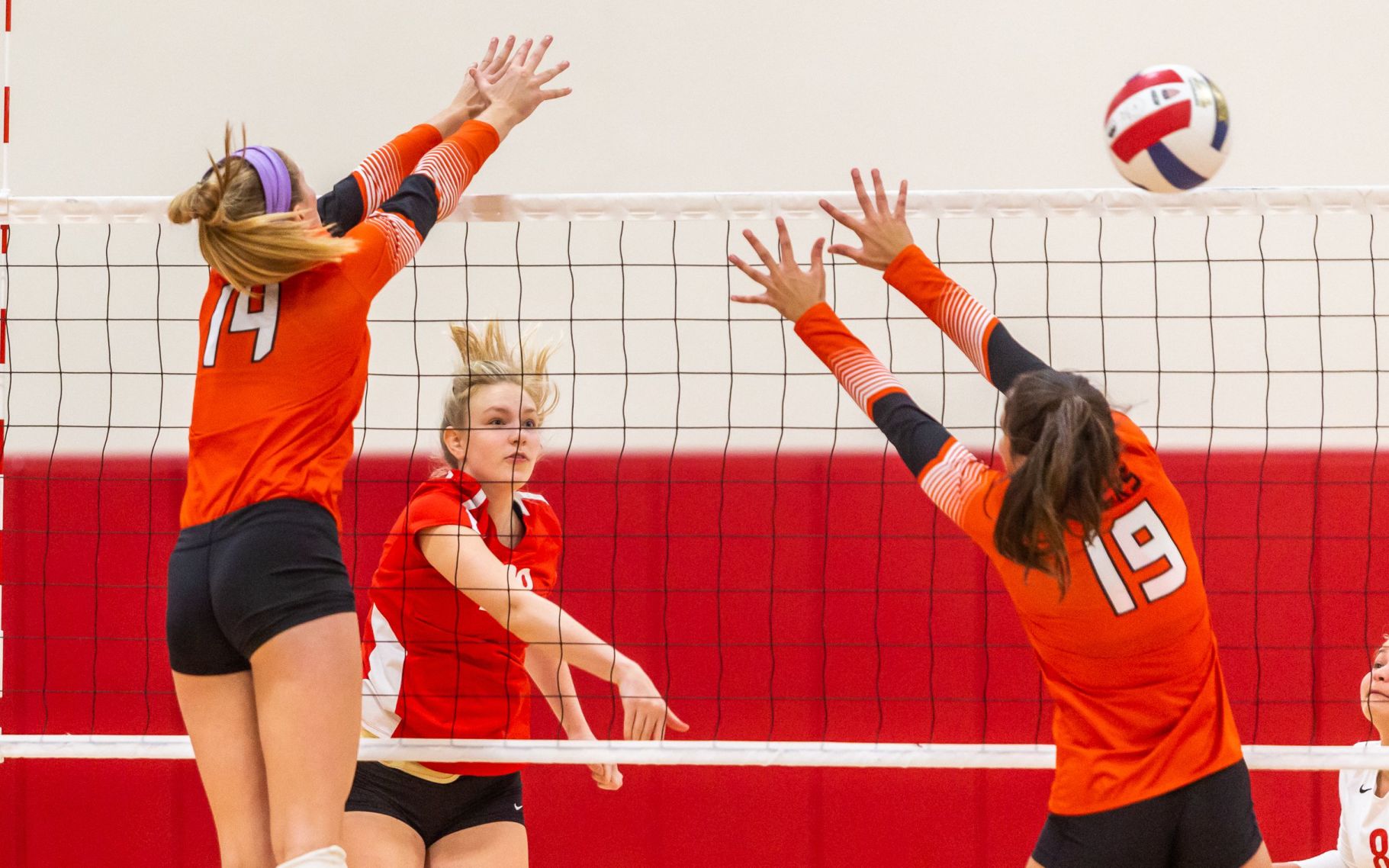 Cor Jesu vs. Edwardsville volleyball